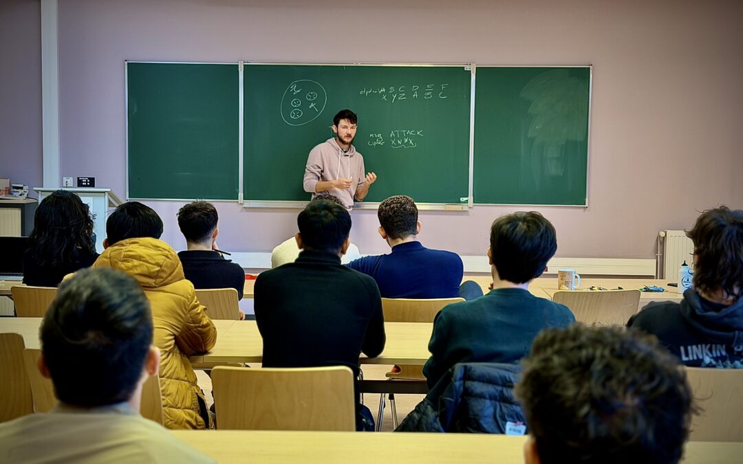 Vie doctorale XLIM |Séminaire inter-axes des doctorants à XLIM